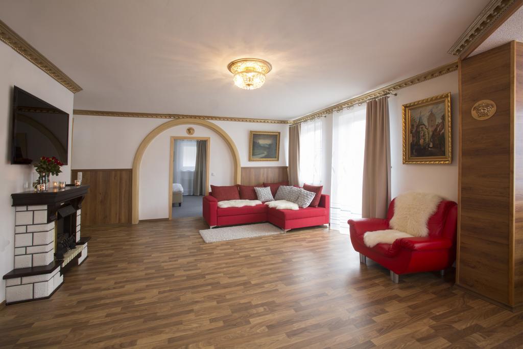 Golden Gapa Central Family Apartment 8 Гармиш-Партенкирхен Екстериор снимка